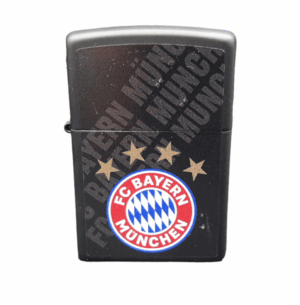 ZIPPO Benzinfeuerzeug "FC Bayern" in schwarz