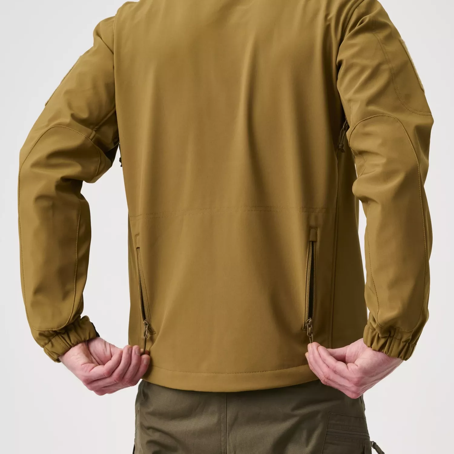 Helikon-Tex Softshell taktische Jacke Gunfighter Coyote braun – Bild 7