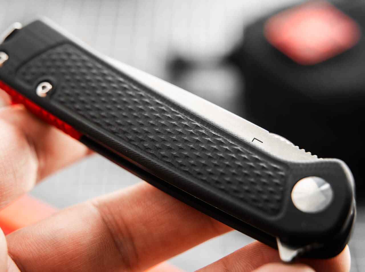 Böker Plus Fire Ant Black Flipjoint Einhandmesser mit Hosenclip – Bild 3