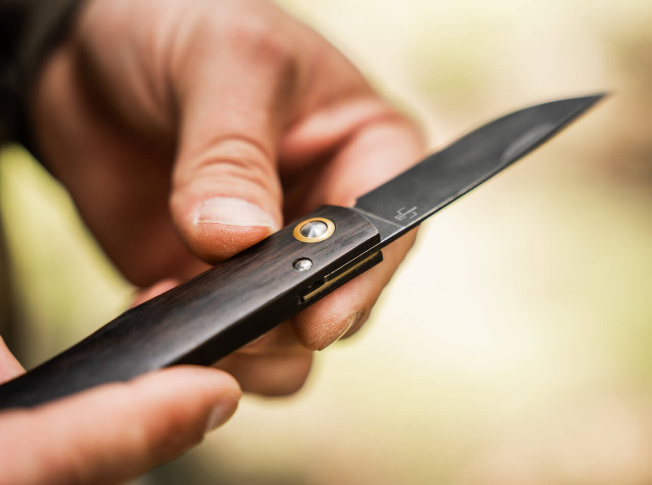 Böker Plus Rusticus Medium All Black Taschenmesser – Bild 5