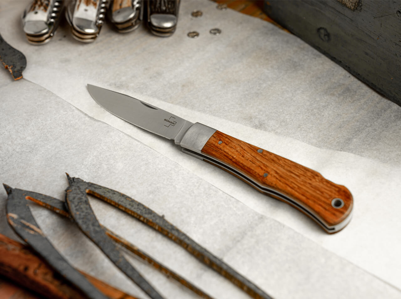Böker Plus Lockback Bubinga, Taschenmesser, Nagelhau – Bild 6