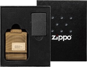 ZIPPO Benzinfeuerzeug, Sturmfeuerzeug, "Black Crackle" in schwarz mit Nylon Pouch tan
